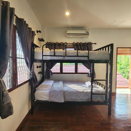 Blue Moon House - A Budget Hostel For Easy Travellers Chiang Mai Extérieur photo