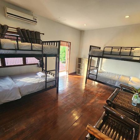 Blue Moon House - A Budget Hostel For Easy Travellers Chiang Mai Extérieur photo