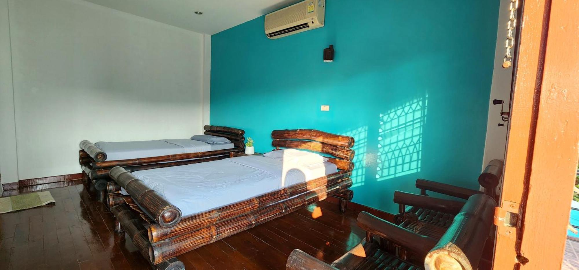 Blue Moon House - A Budget Hostel For Easy Travellers Chiang Mai Chambre photo